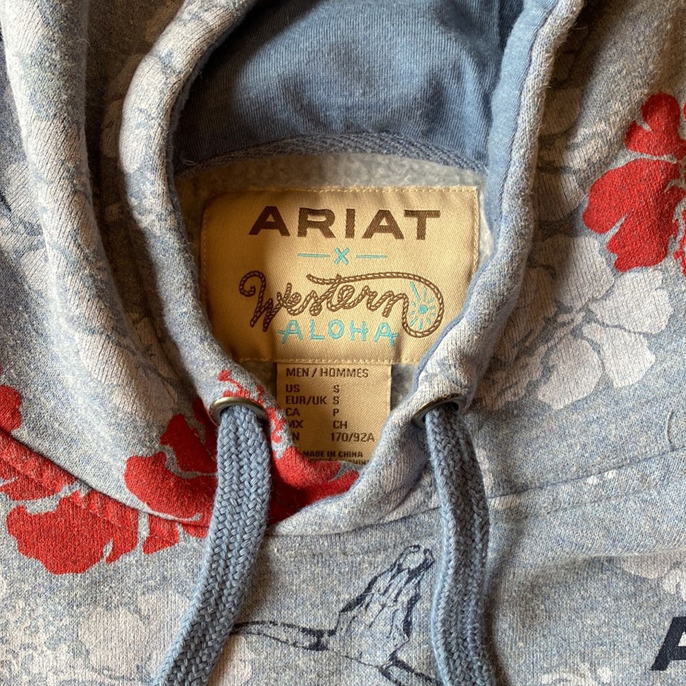 Ariat Western Aloha Men’s Small Lt. Blue Floral and Longhorn Skull Hoodie - Picture 3 of 4